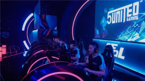 从赛前的热 从赛前的热