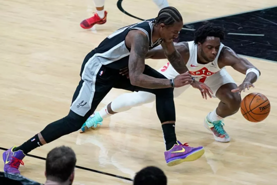 国际足坛的 国际足坛的