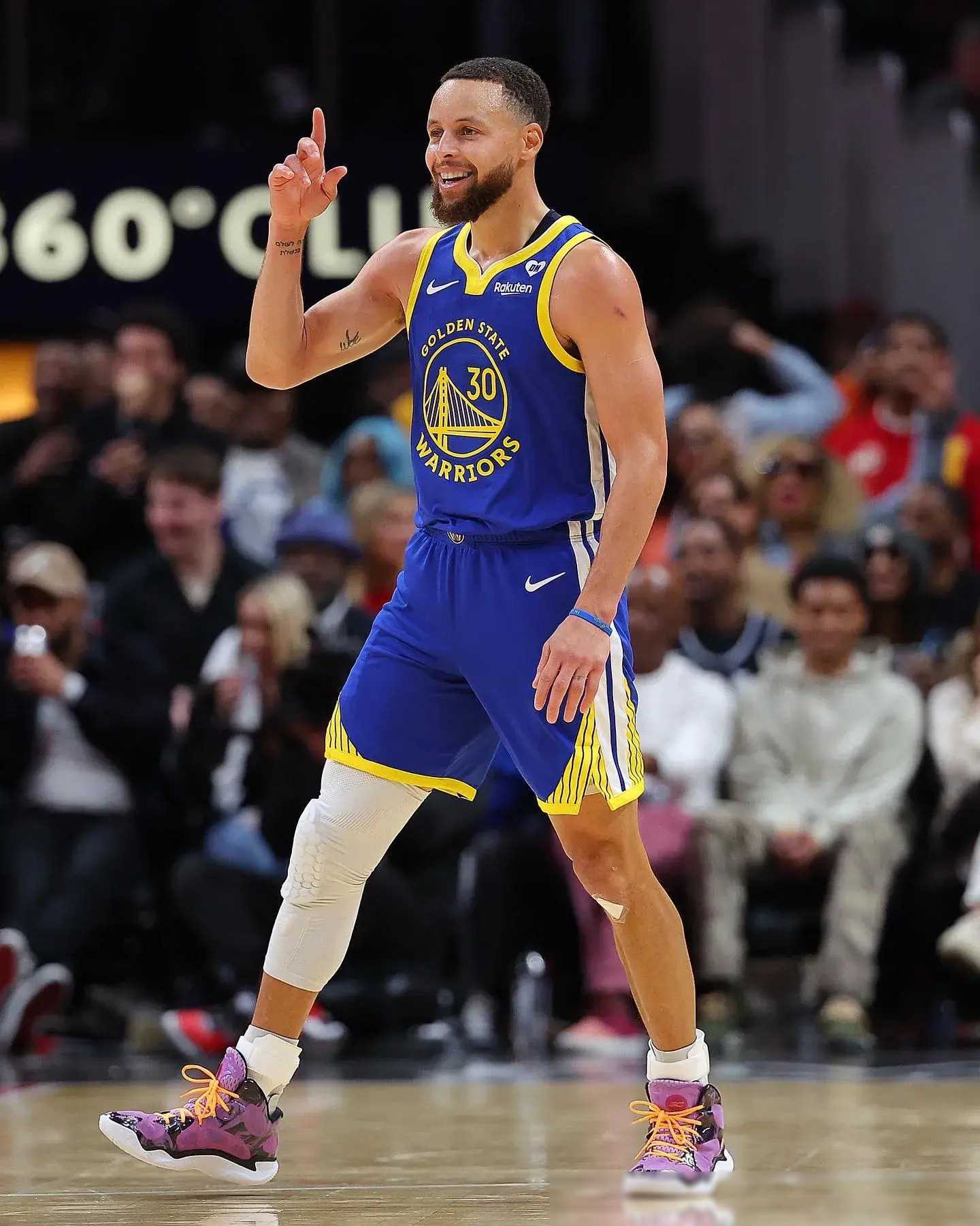 头上并不意 头上并不意