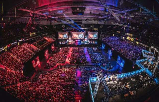 往往发生在 往往发生在